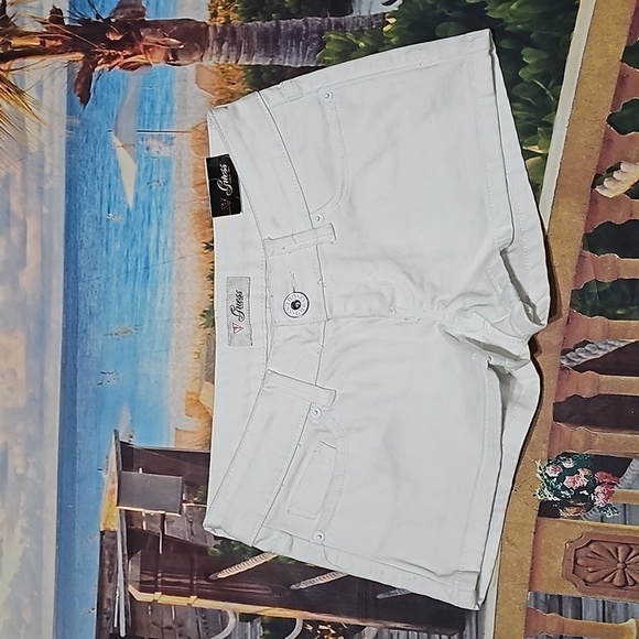 Guess White Shorts Size 27 NWT‎ - Picture 1 of 6